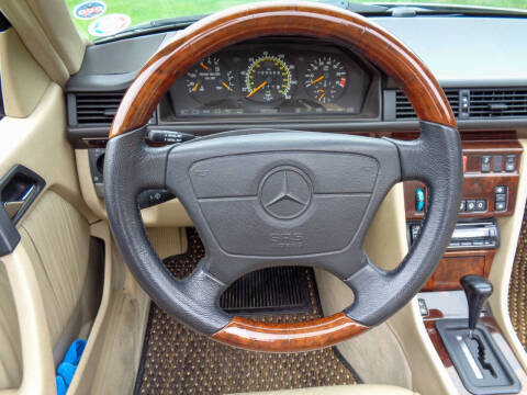 1995 Mercedes-Benz E-Class E 320