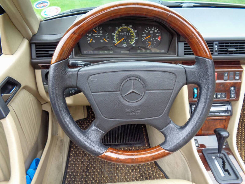 1995 Mercedes-Benz E-Class E 320
