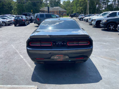 2019 Dodge Challenger SXT