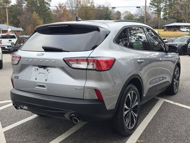 2021 Ford Escape Hybrid SE