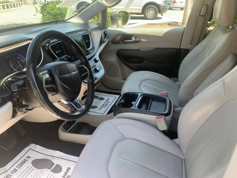 2018 Chrysler Pacifica Touring L