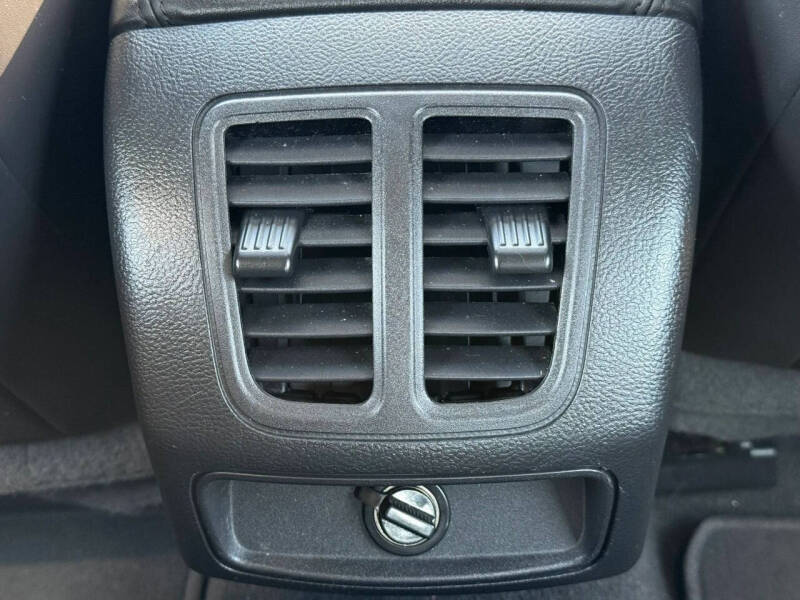2011 Ford Taurus SEL