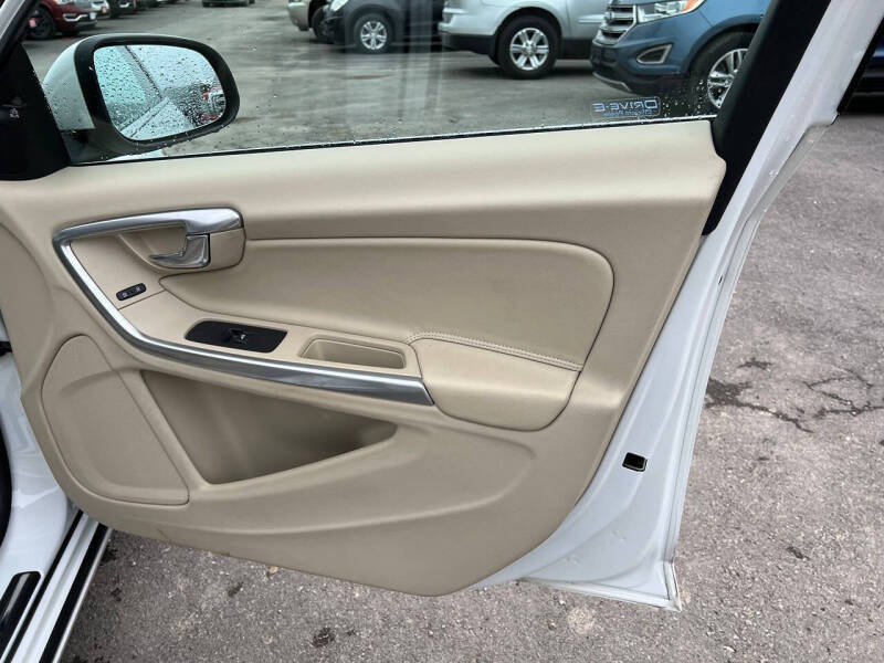 2015 Volvo S60 T5 Drive-E Premier