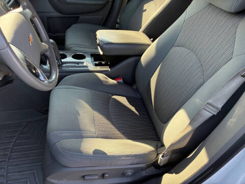 2017 Chevrolet Traverse LT