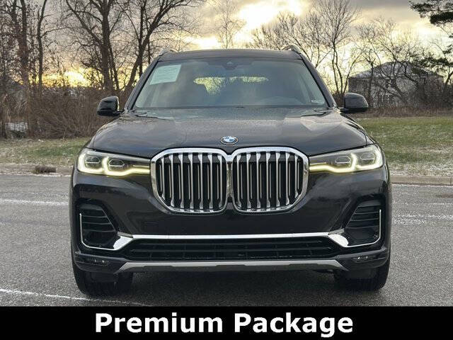 Used 2020 BMW X7 40i with VIN 5UXCW2C0XL9B07156 for sale in Schererville, IN