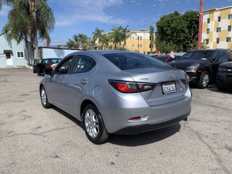 2017 Toyota Yaris iA