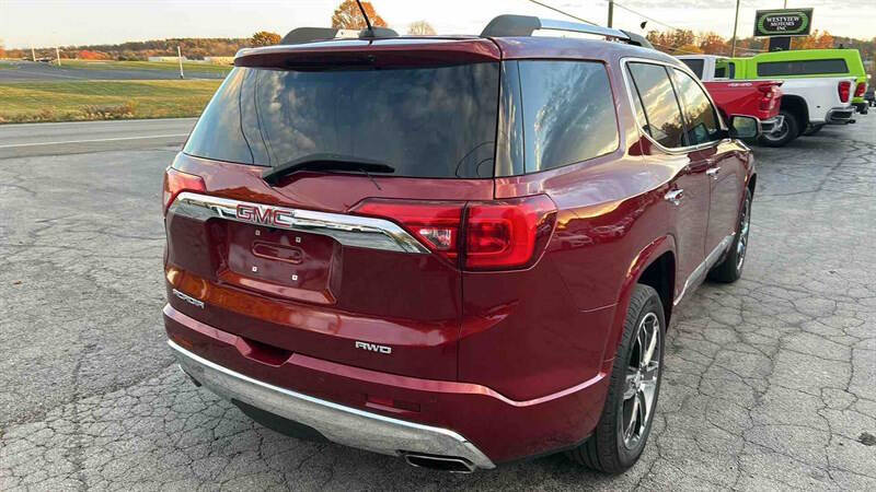 2017 GMC Acadia Denali