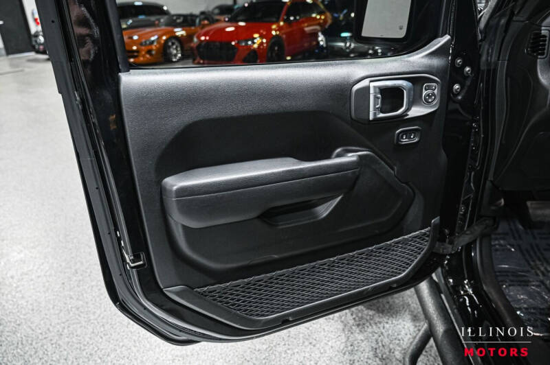 2022 Jeep Gladiator Sport S