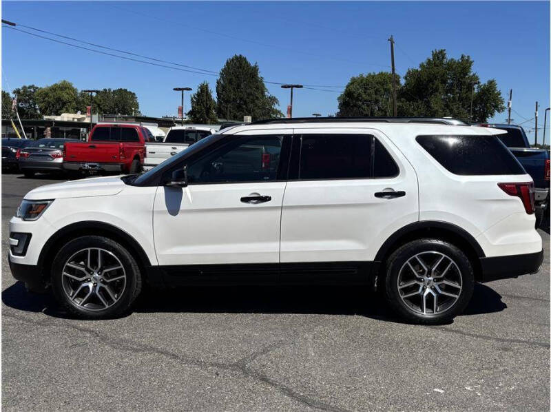 2016 Ford Explorer Sport
