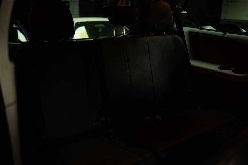 2017 Toyota Sienna SE Premium 8-Passenger