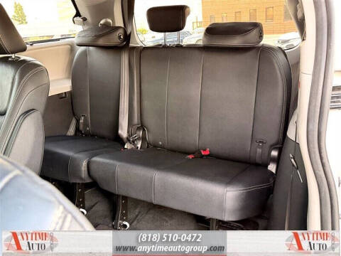 2018 Toyota Sienna SE 8-Passenger