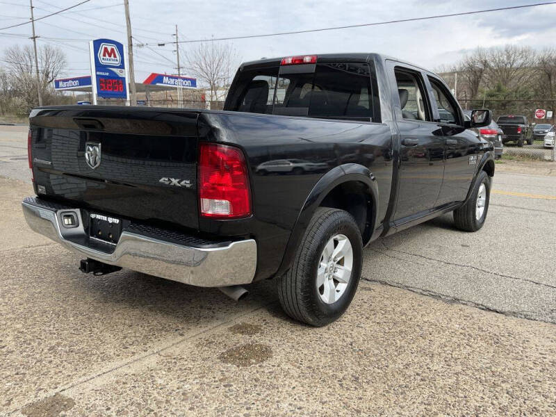 2016 RAM 1500 SLT