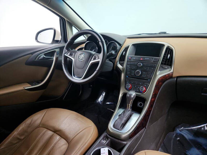 2012 Buick Verano Leather Group