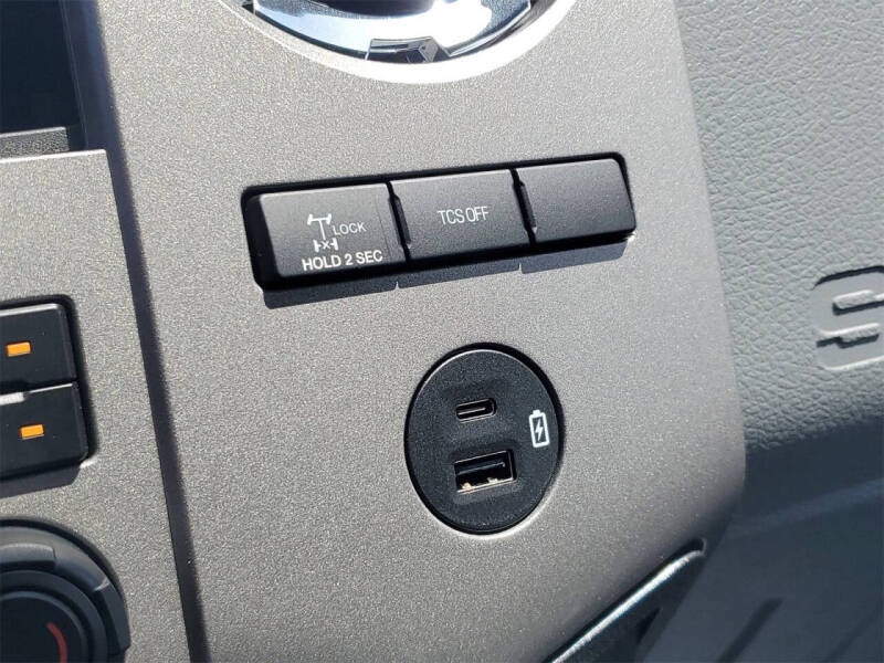 2025 Ford F-750 Super Duty