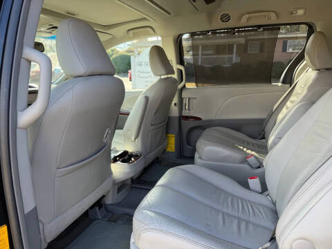 2013 Toyota Sienna