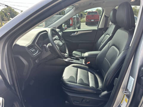 2022 Ford Escape SEL