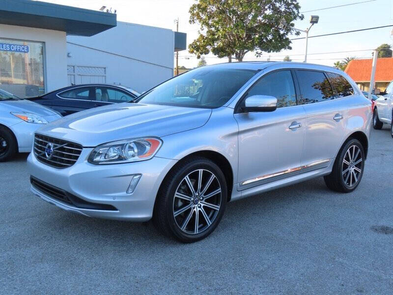 2016 Volvo XC60 T5 Drive-E Premier