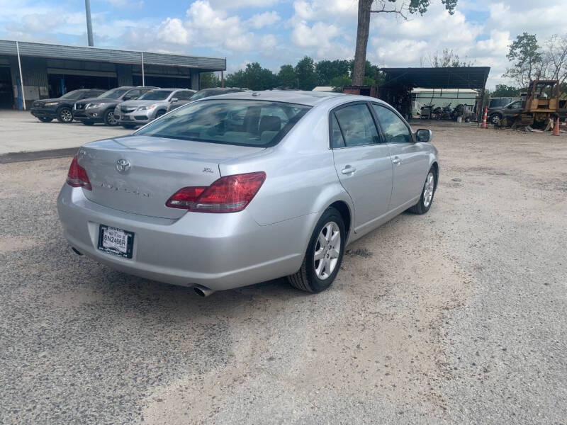 2009 Toyota Avalon XL