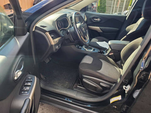 2018 Jeep Cherokee Latitude