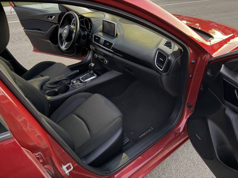 2015 Mazda MAZDA3 i Touring