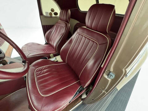 1940 Ford Deluxe