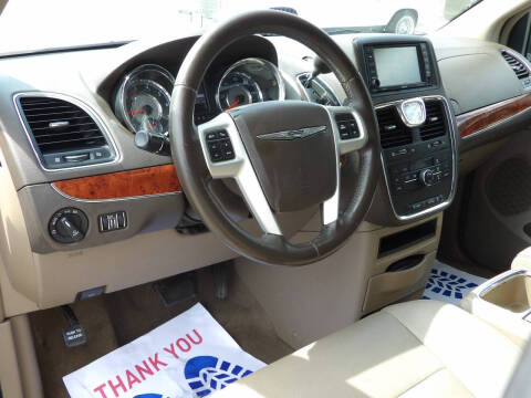 2015 Chrysler Town and Country Touring