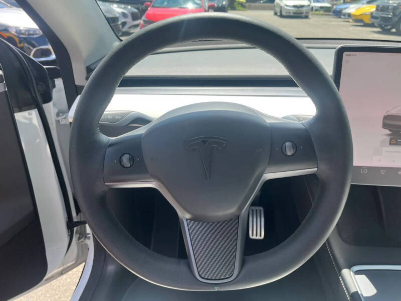 2023 Tesla Model Y Performance