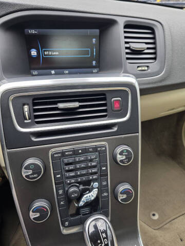 2014 Volvo S60 T5 Platinum