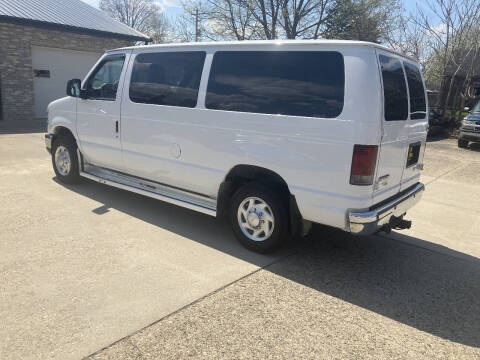 2010 Ford E-Series E-350 SD XLT