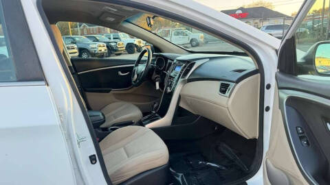 2017 Hyundai Elantra GT