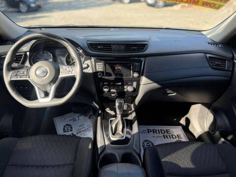 2020 Nissan Rogue SV