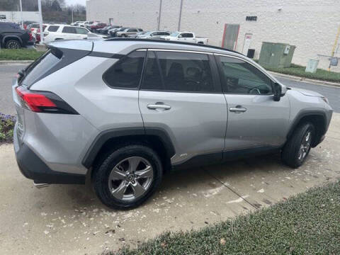 2022 Toyota RAV4 Hybrid XLE