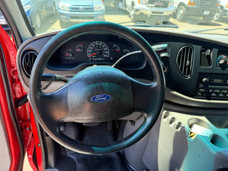 2002 Ford E-Series E-350 SD