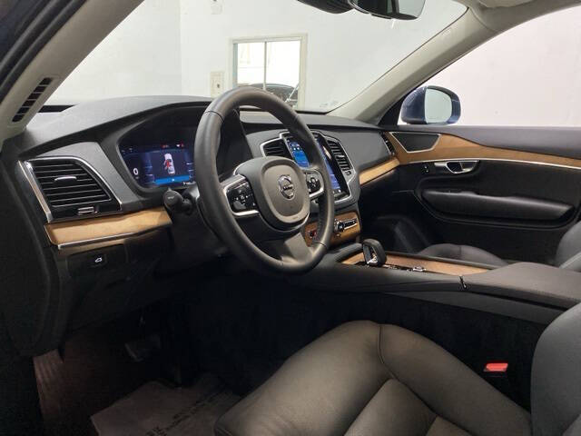 2025 Volvo XC90 B6 Plus Bright Theme 7P