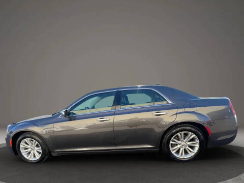 2017 Chrysler 300 C