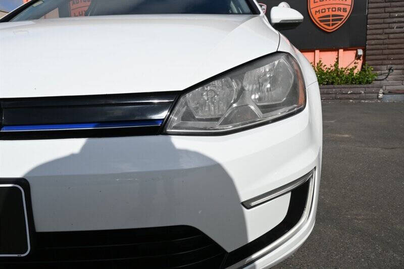 2016 Volkswagen e-Golf SE