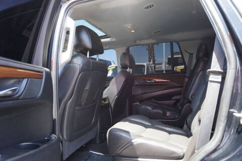 2020 Cadillac Escalade Luxury