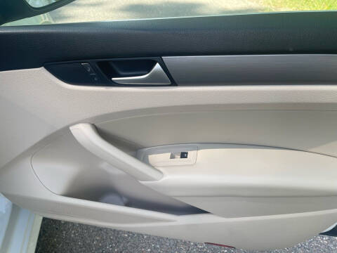 2015 Volkswagen Passat