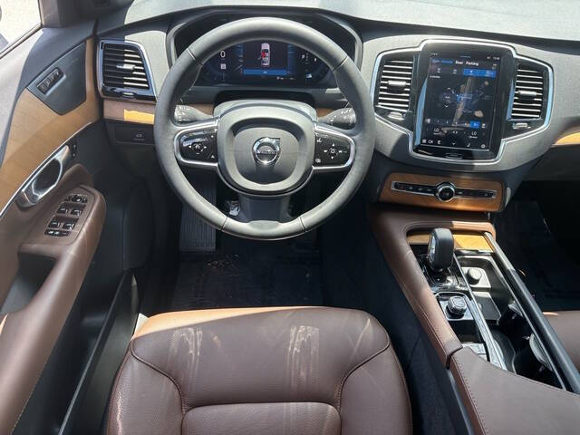 2024 Volvo XC90 B5 Plus Bright Theme