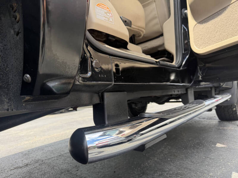 2004 Ford Excursion Limited
