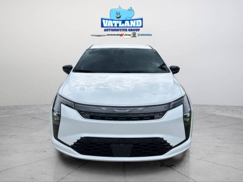 2027 Chrysler Pacifica Select