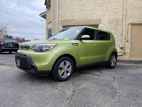 2016 Kia Soul for sale at Strong Automotive in Watertown WI