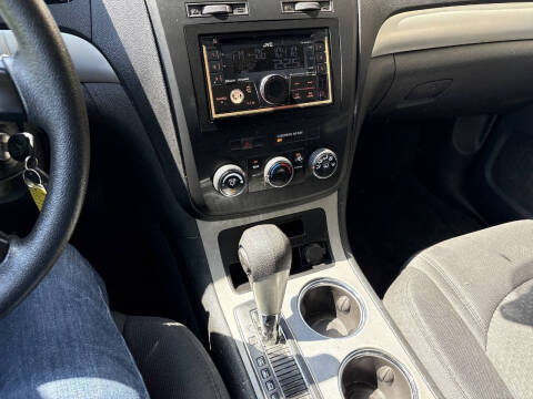 2009 Saturn Outlook XE