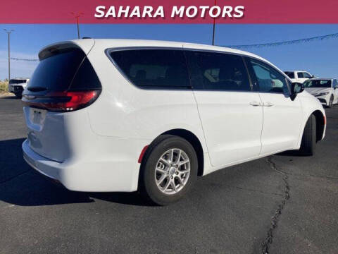 2024 Chrysler Pacifica Touring L