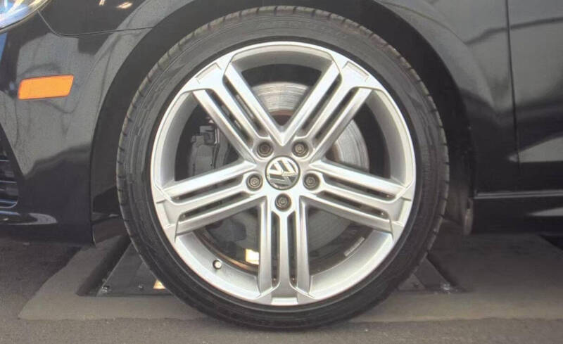 2012 Volkswagen Golf R 4Motion