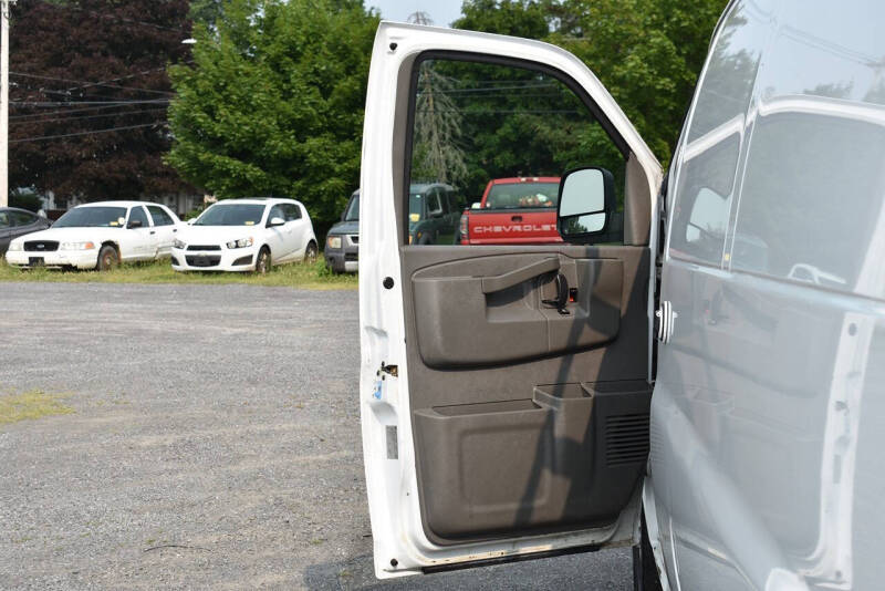 2017 Chevrolet Express 2500