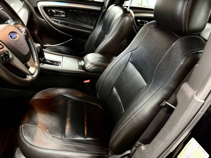2016 Ford Taurus SEL