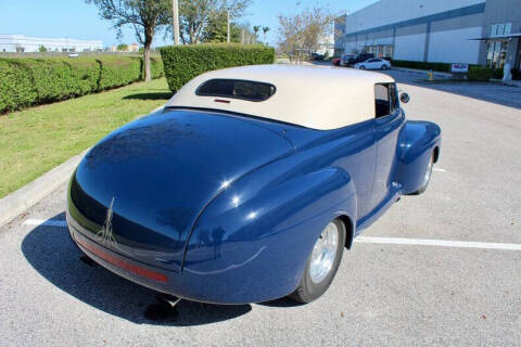 1946 Ford Super Deluxe