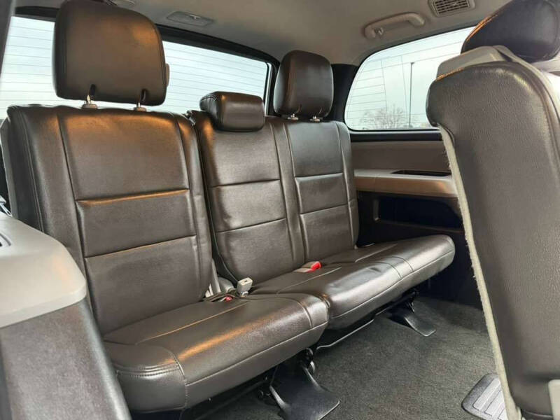 2013 Toyota Sequoia SR5