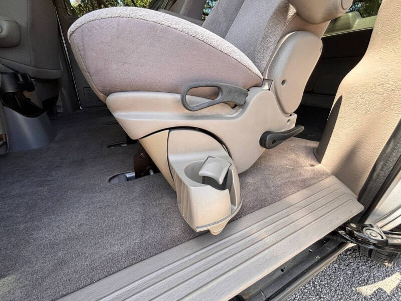2003 Dodge Caravan SE